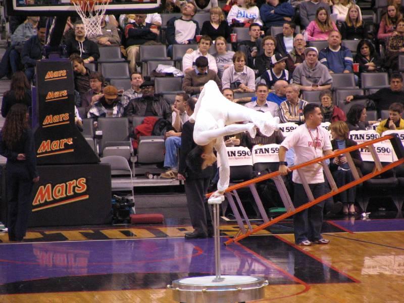 Raptors - 02.04.2005 103.jpg